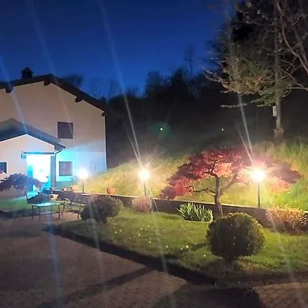La Casa Nel Bosco 아파트 Rueglio
