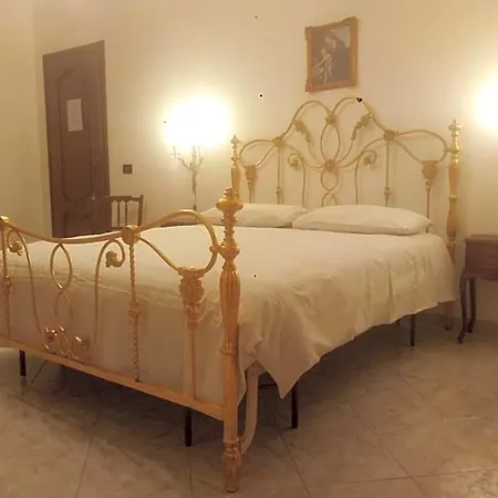 La Casa Nel Bosco 아파트 Rueglio