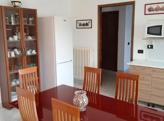 Lägenhet La Casa Nel Bosco Rueglio
